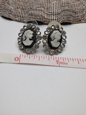 Vintage-Inspired Black and White Cameo Post Back Earrings